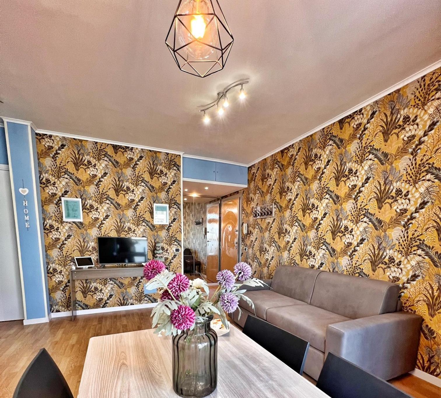 Candy House Lido di Ostia Luaran gambar